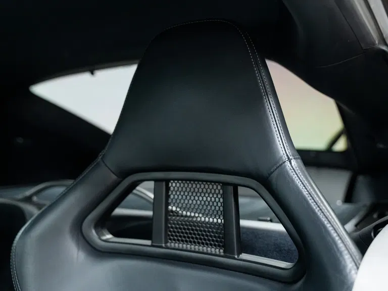 Porsche 987 Cayman R