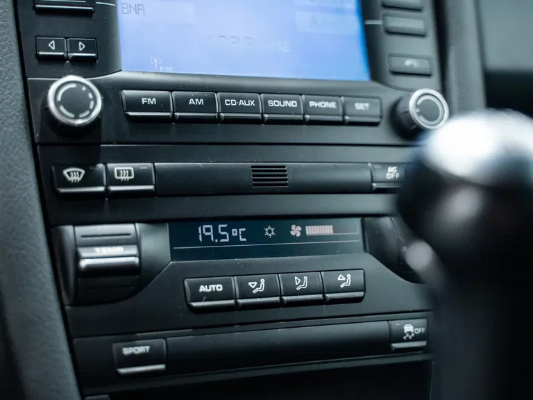 Porsche 987 Cayman R