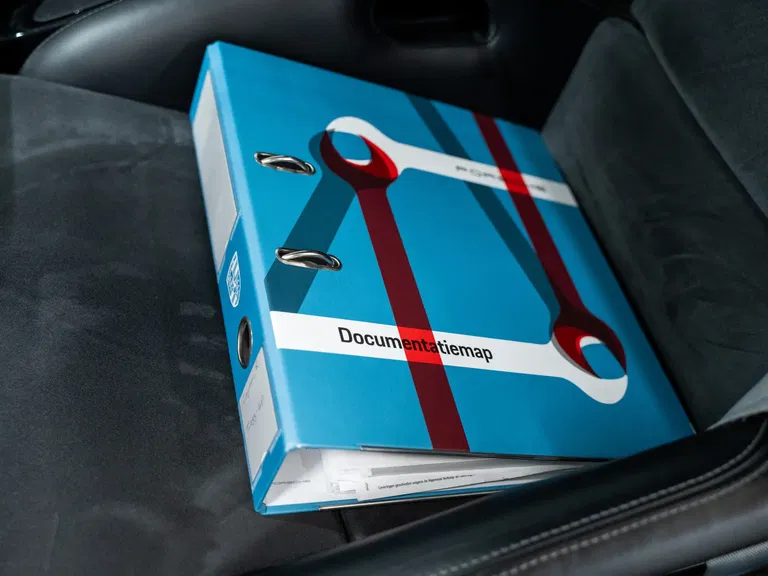 Porsche 987 Cayman R