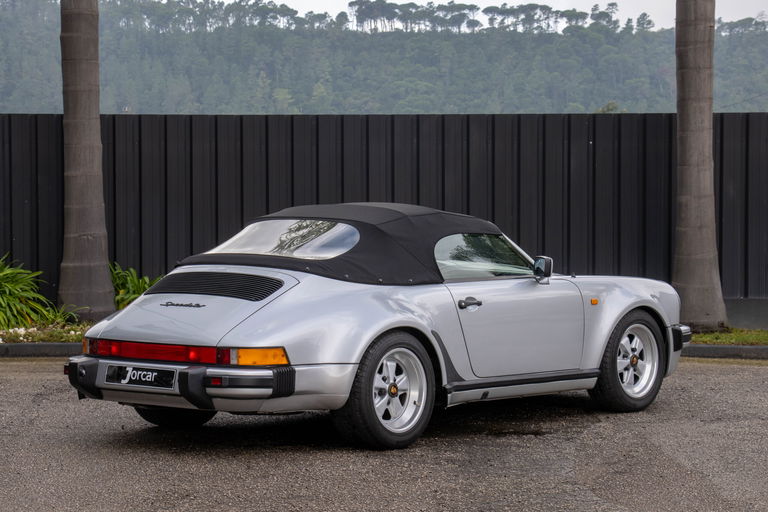 Porsche 911 Carrera 3.2 Speedster