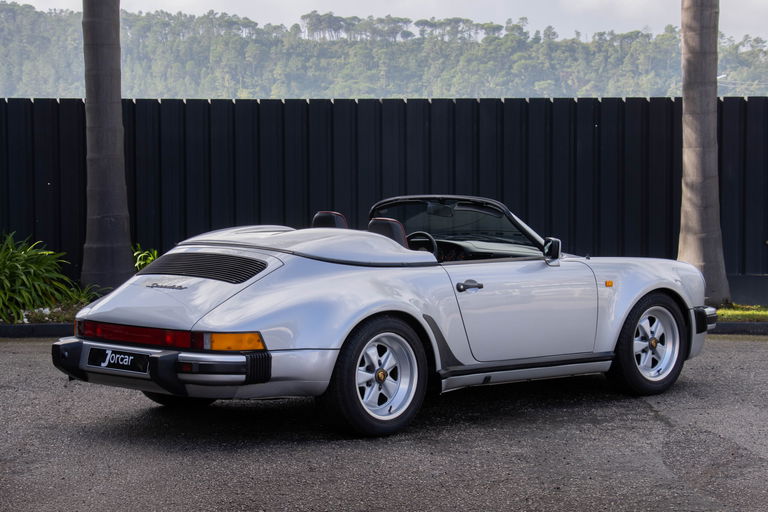 Porsche 911 Carrera 3.2 Speedster
