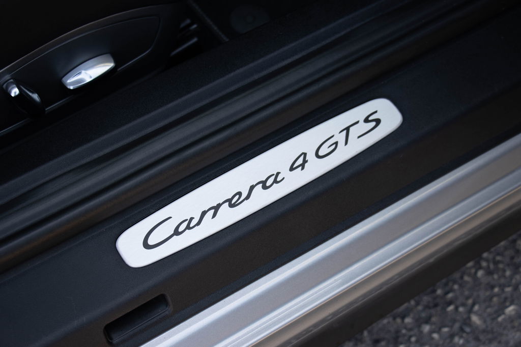 Porsche 991 Carrera 4 GTS