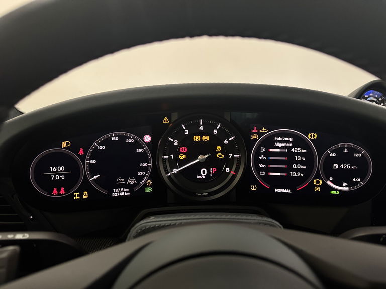 Porsche 992 Carrera 4S