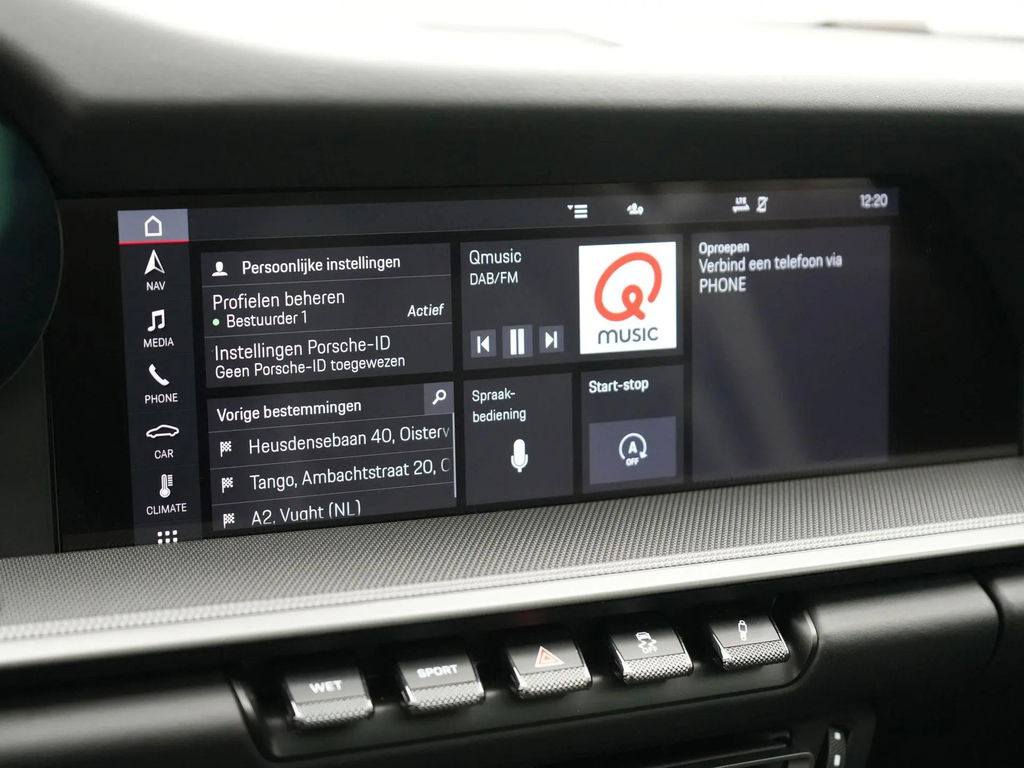 Porsche 992 Carrera 4