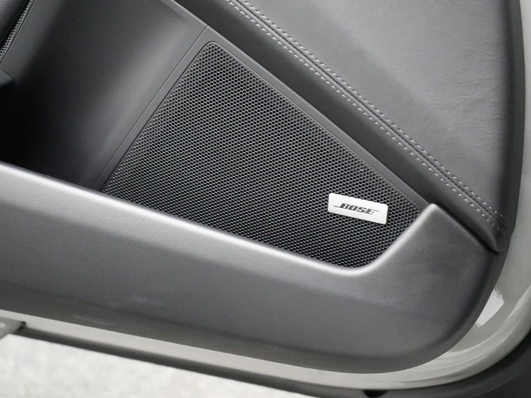 Porsche 992 Carrera 4