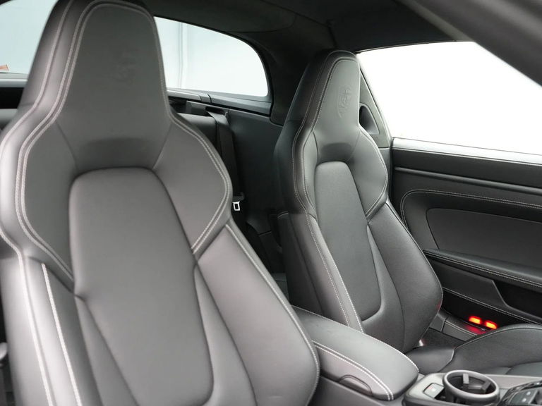 Porsche 992 Targa 4 GTS