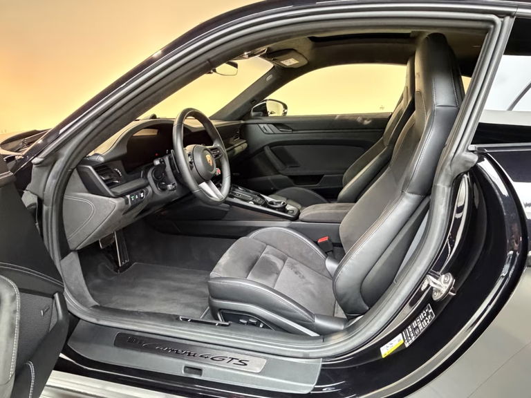 Porsche 992.2 Carrera 4 GTS