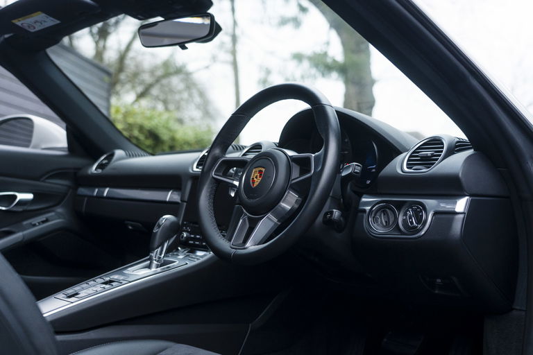 Porsche 718 Boxster