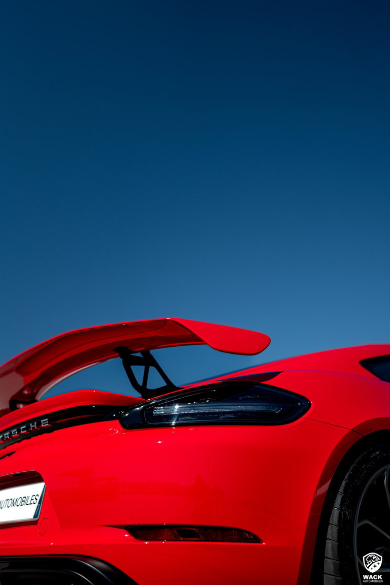 Porsche 718 Cayman GT4