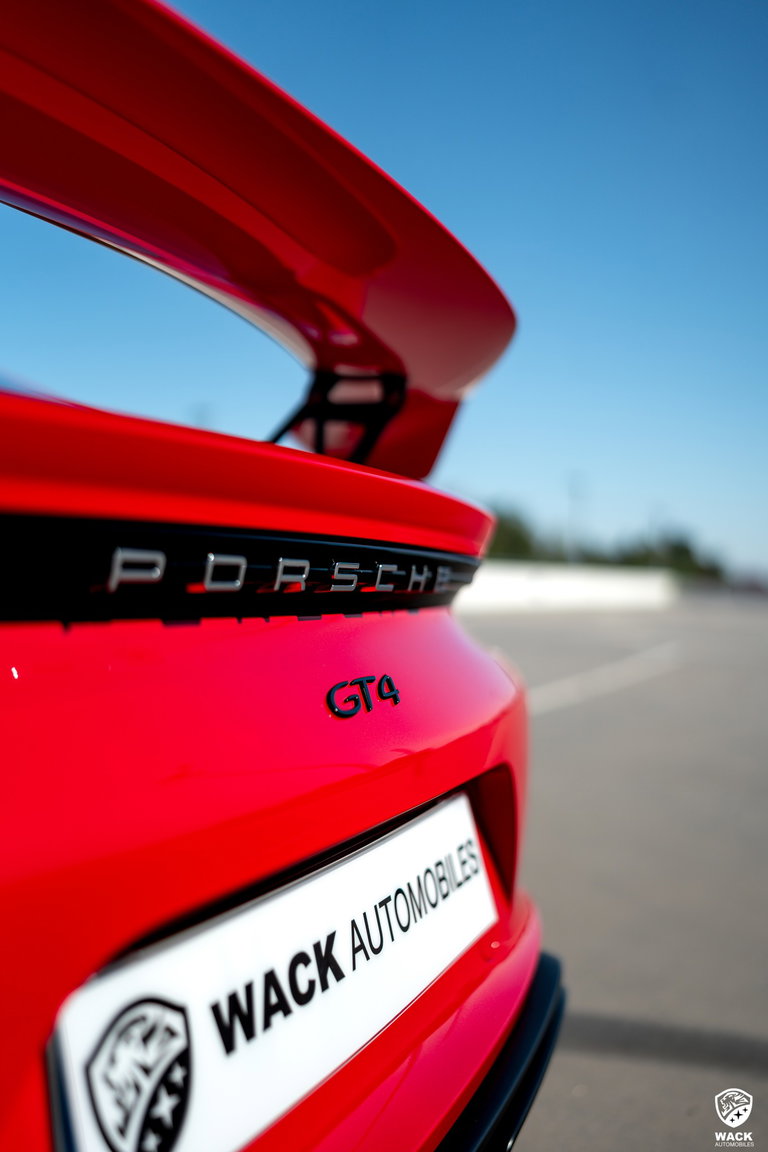 Porsche 718 Cayman GT4