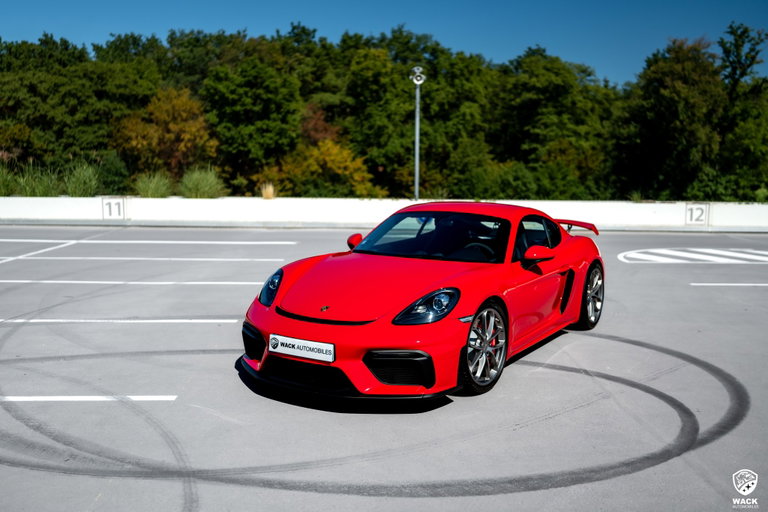 Porsche 718 Cayman GT4