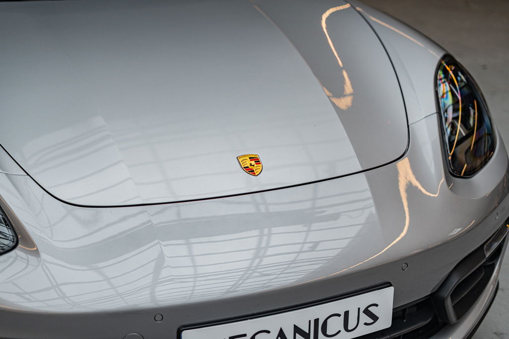 Porsche Panamera 4S