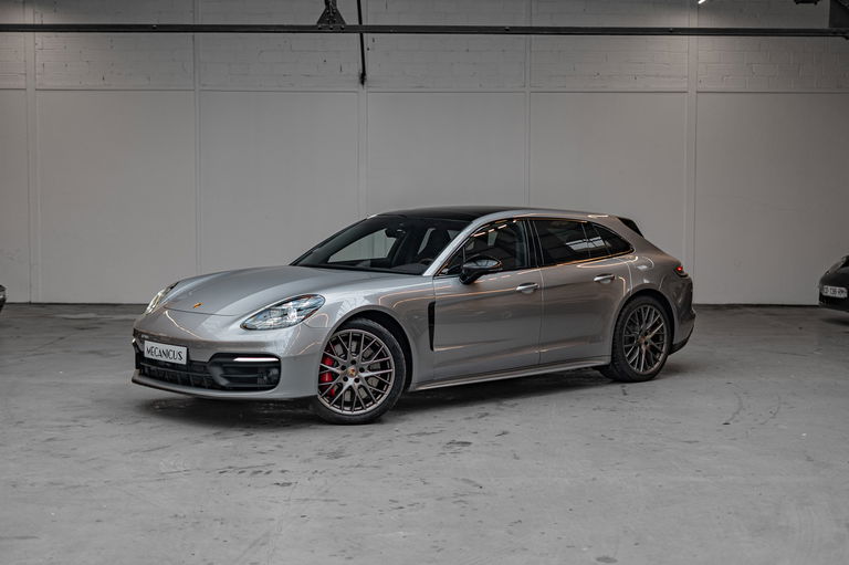 Porsche Panamera 4S