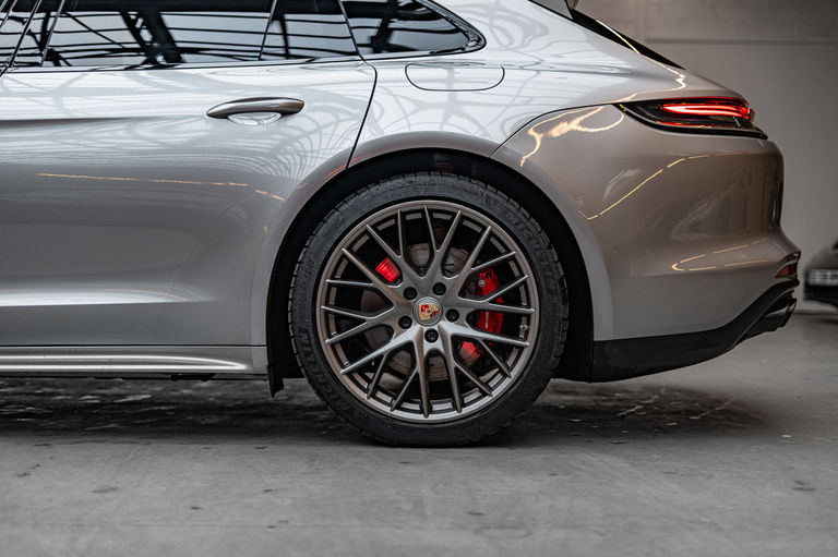 Porsche Panamera 4S