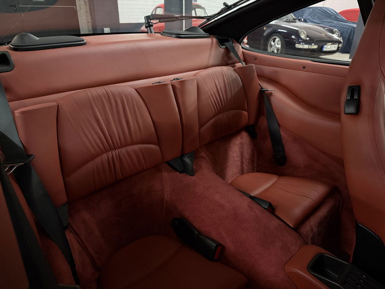 Porsche 993 Carrera 4S