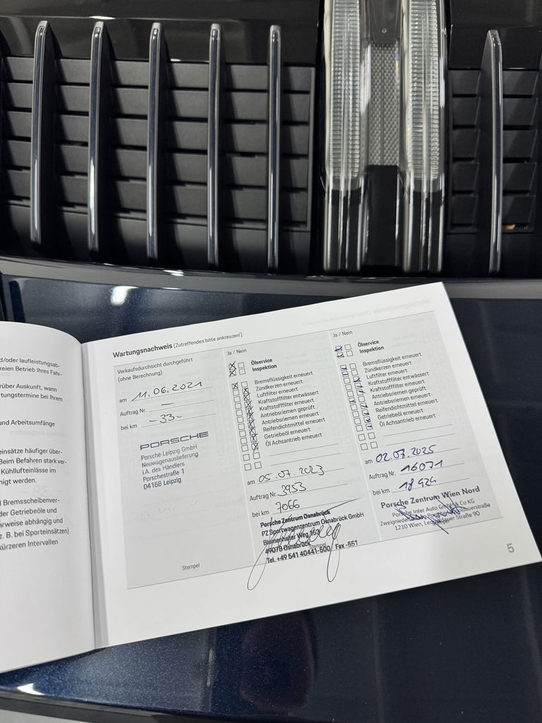 Porsche 992 Carrera 4S