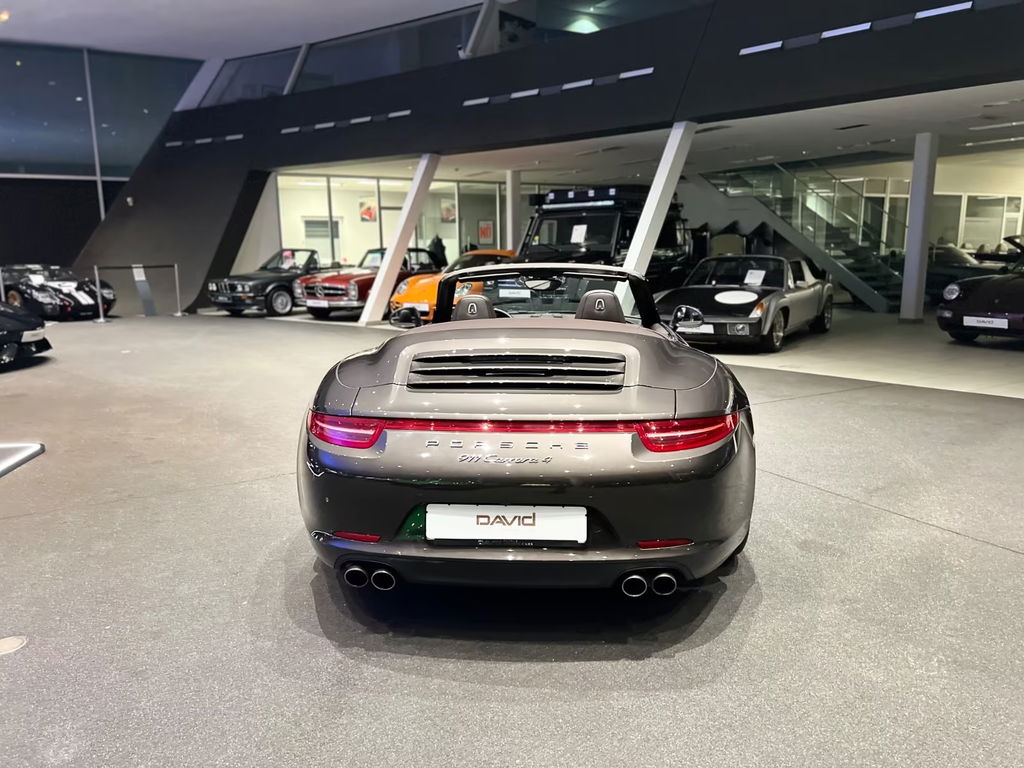 Porsche 991 Carrera 4