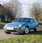 Porsche 928