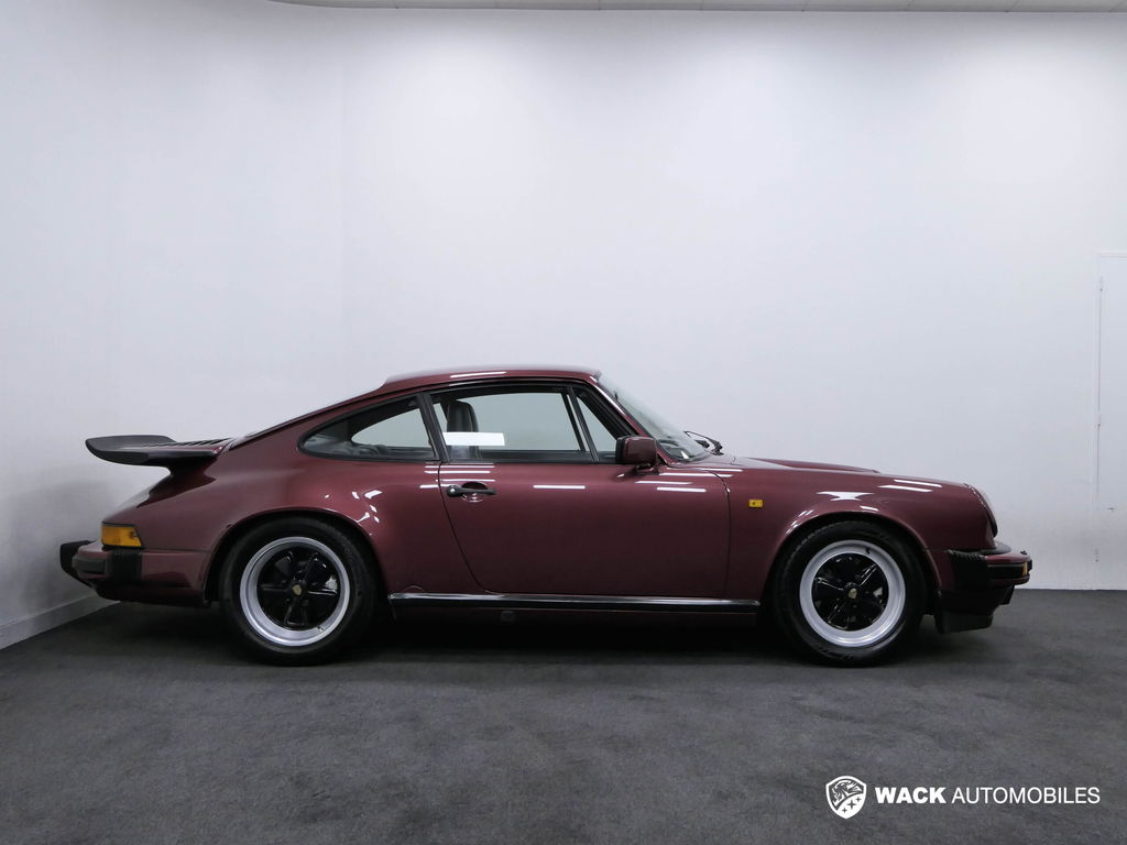 Porsche 911 Carrera 3.2
