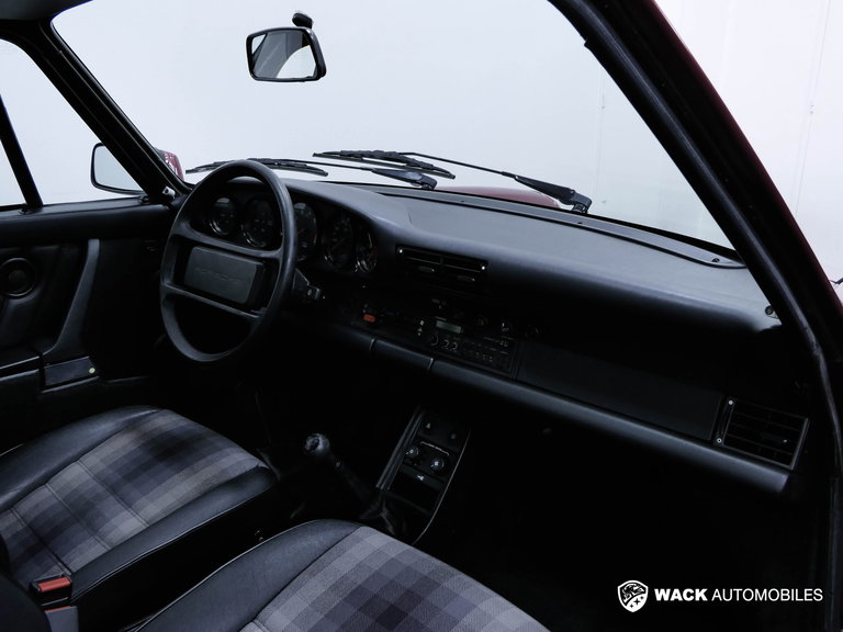 Porsche 911 Carrera 3.2