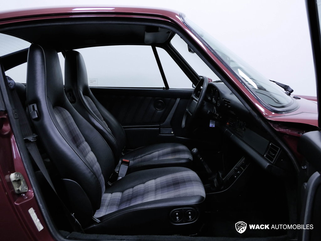 Porsche 911 Carrera 3.2