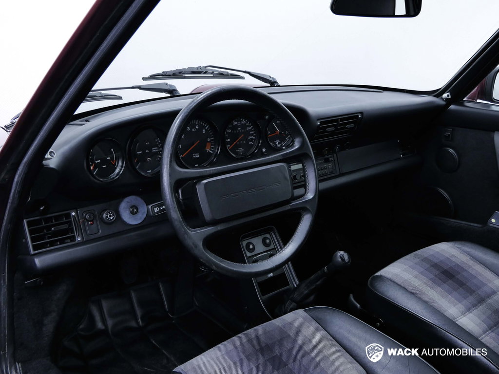 Porsche 911 Carrera 3.2