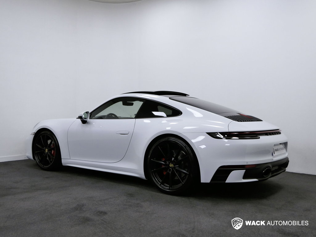 Porsche 992 Carrera 4S