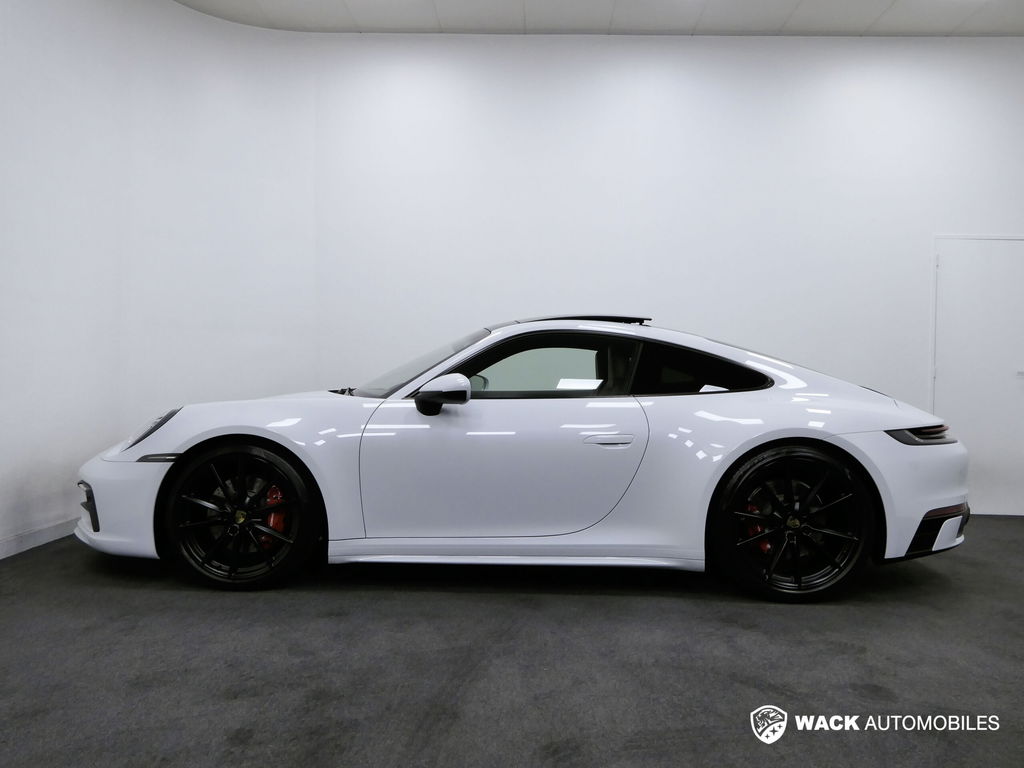 Porsche 992 Carrera 4S