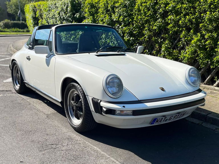 Porsche 911 Carrera 3.2 