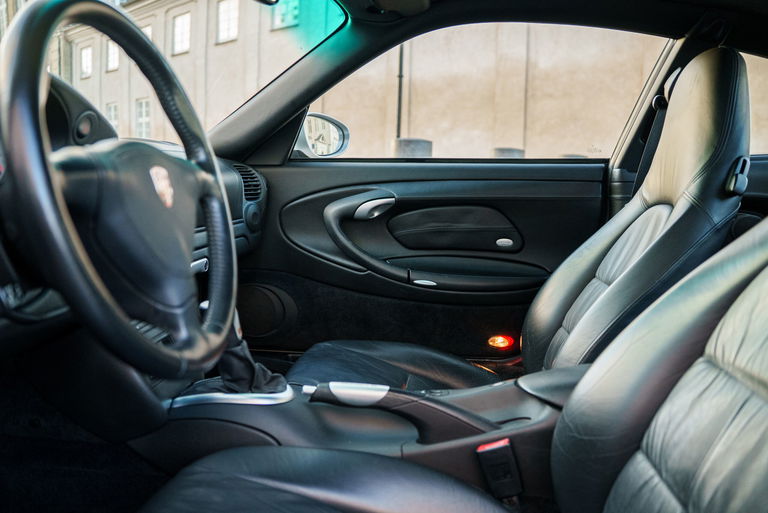 Porsche 996 Carrera 4S