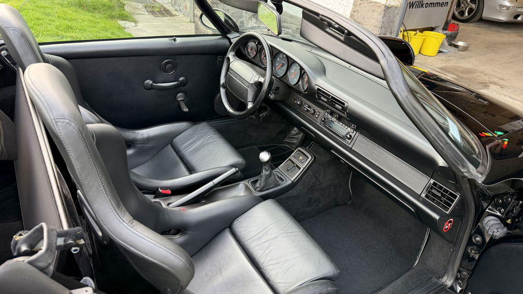 Porsche 964 Carrera 2 Speedster