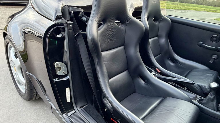 Porsche 964 Carrera 2 Speedster