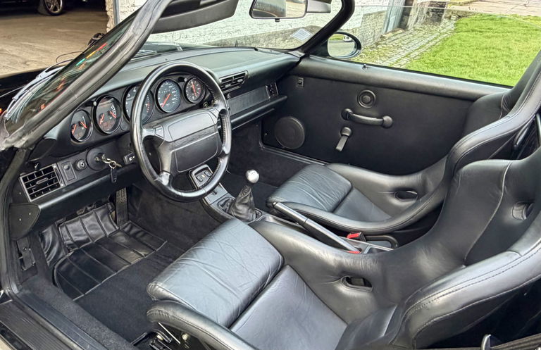 Porsche 964 Carrera 2 Speedster