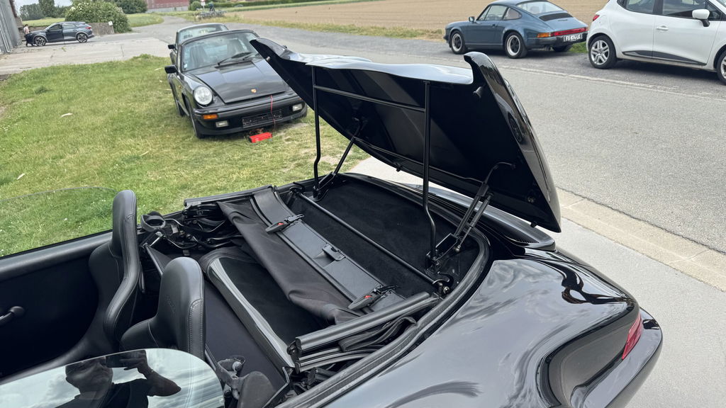 Porsche 964 Carrera 2 Speedster
