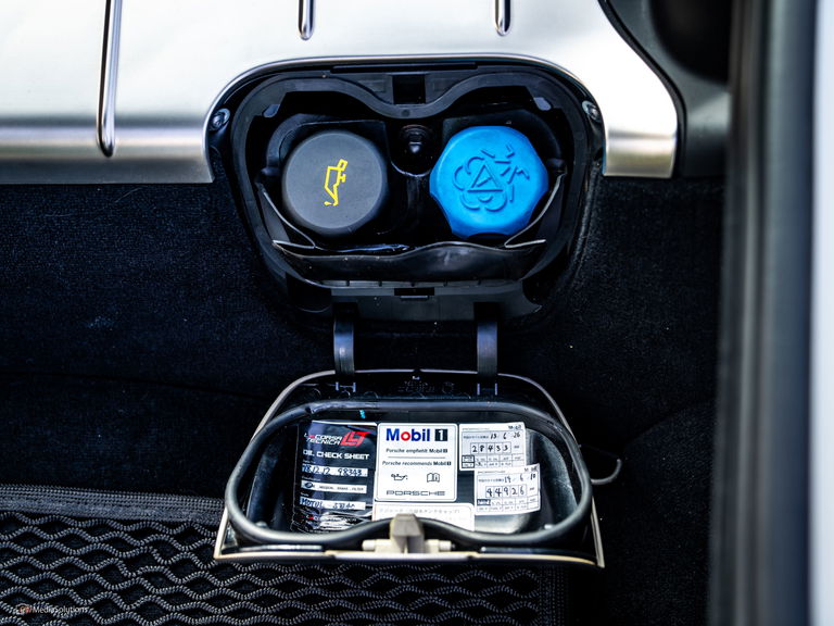 Porsche 987 Cayman R