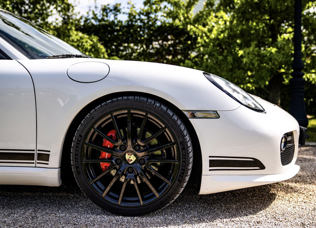 Porsche 987 Cayman R