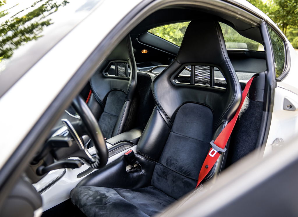 Porsche 987 Cayman R