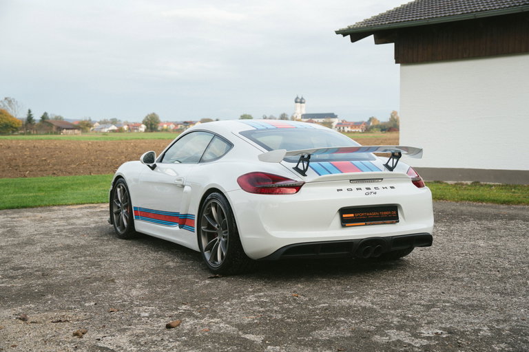 Porsche 981 Cayman GT4