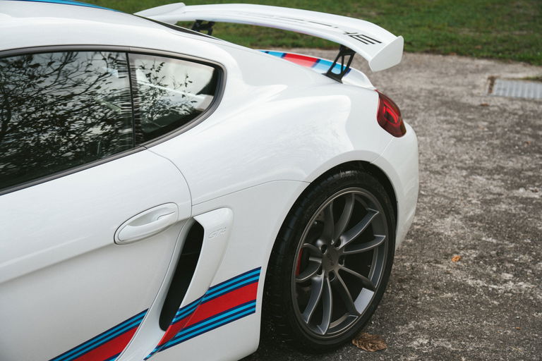 Porsche 981 Cayman GT4