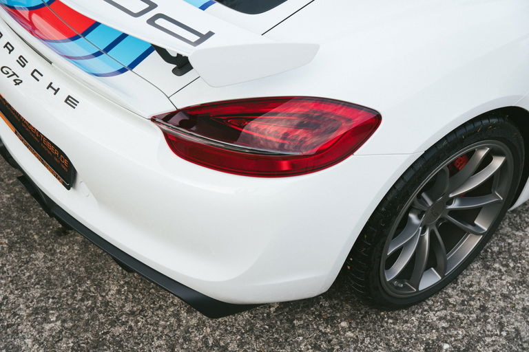Porsche 981 Cayman GT4