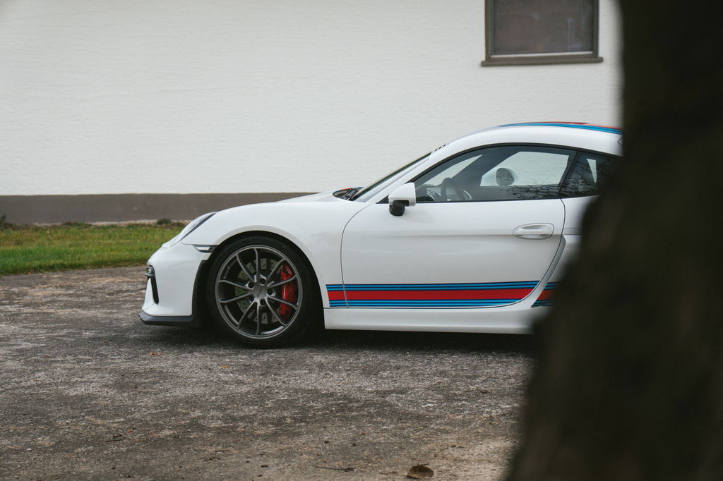Porsche 981 Cayman GT4