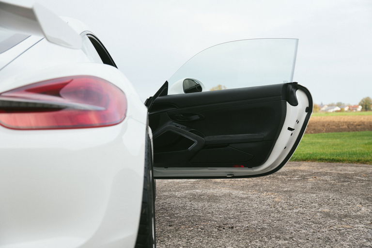 Porsche 981 Cayman GT4