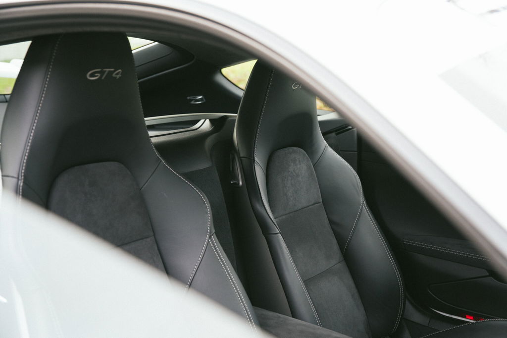 Porsche 981 Cayman GT4