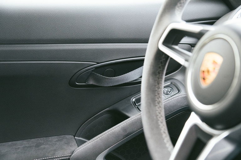 Porsche 981 Cayman GT4