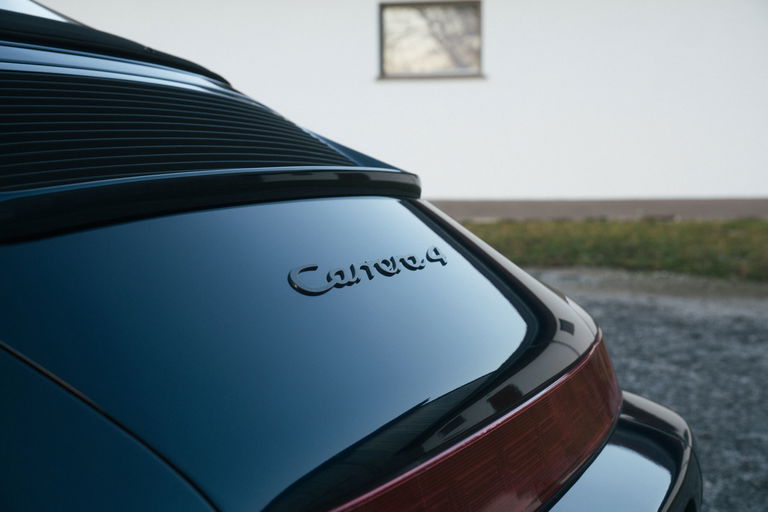 Porsche 964 Carrera 4