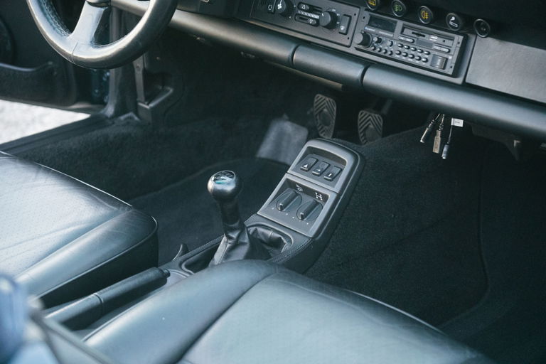 Porsche 964 Carrera 4