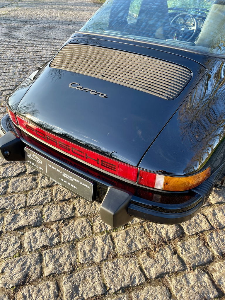 Porsche 911 Carrera 3.2