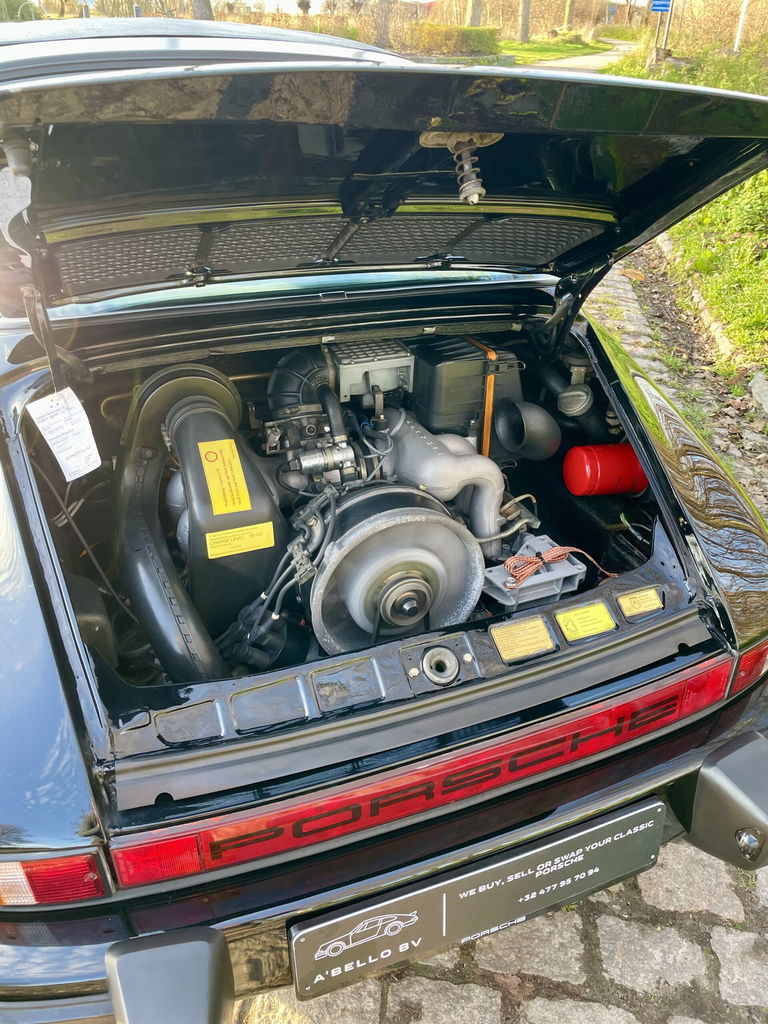 Porsche 911 Carrera 3.2