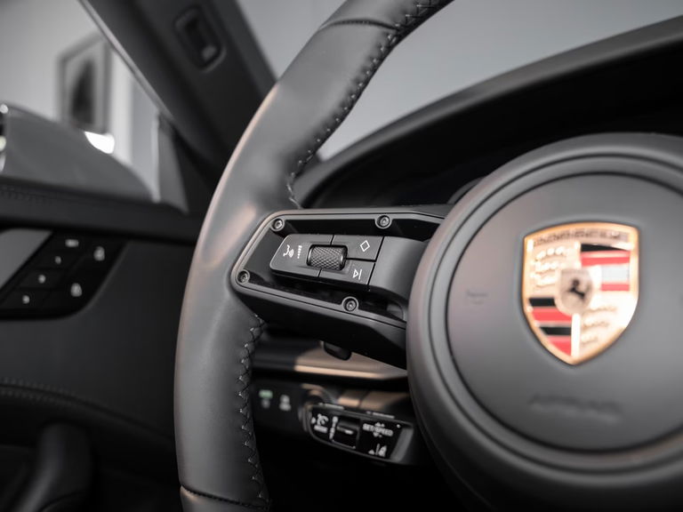 Porsche 992.2 Carrera