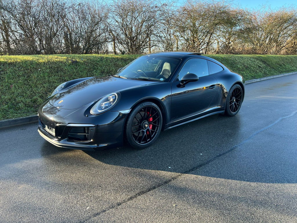 Porsche 991.2 Carrera GTS